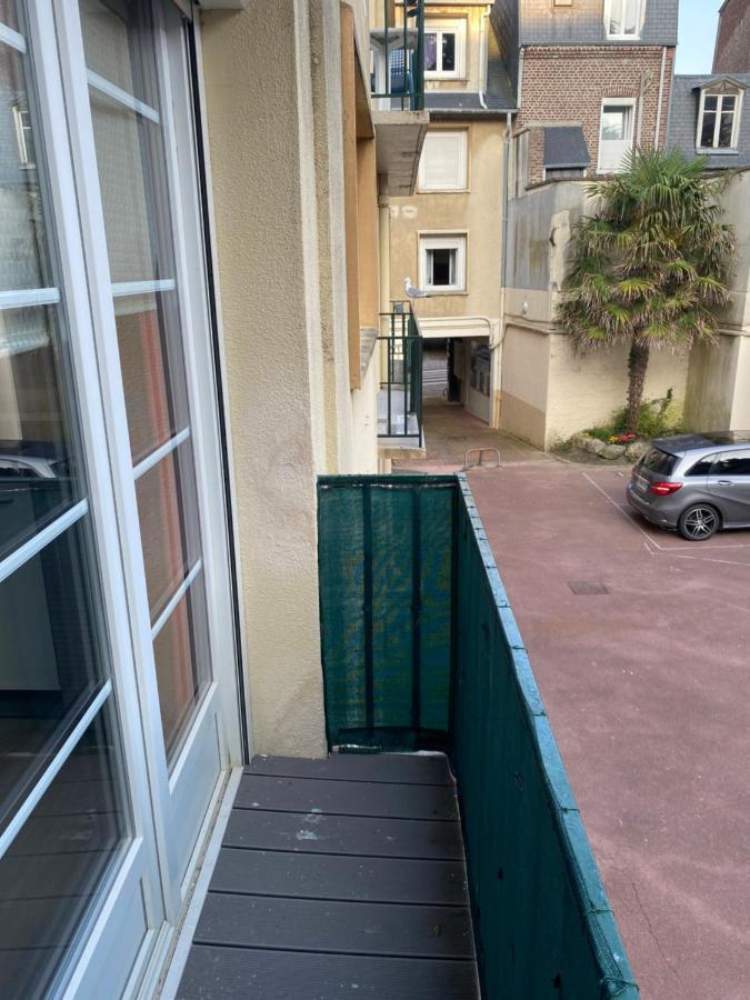 Studio Avec Parking Prive Au Coeur Du Treport Le Tréport Eksteriør bilde